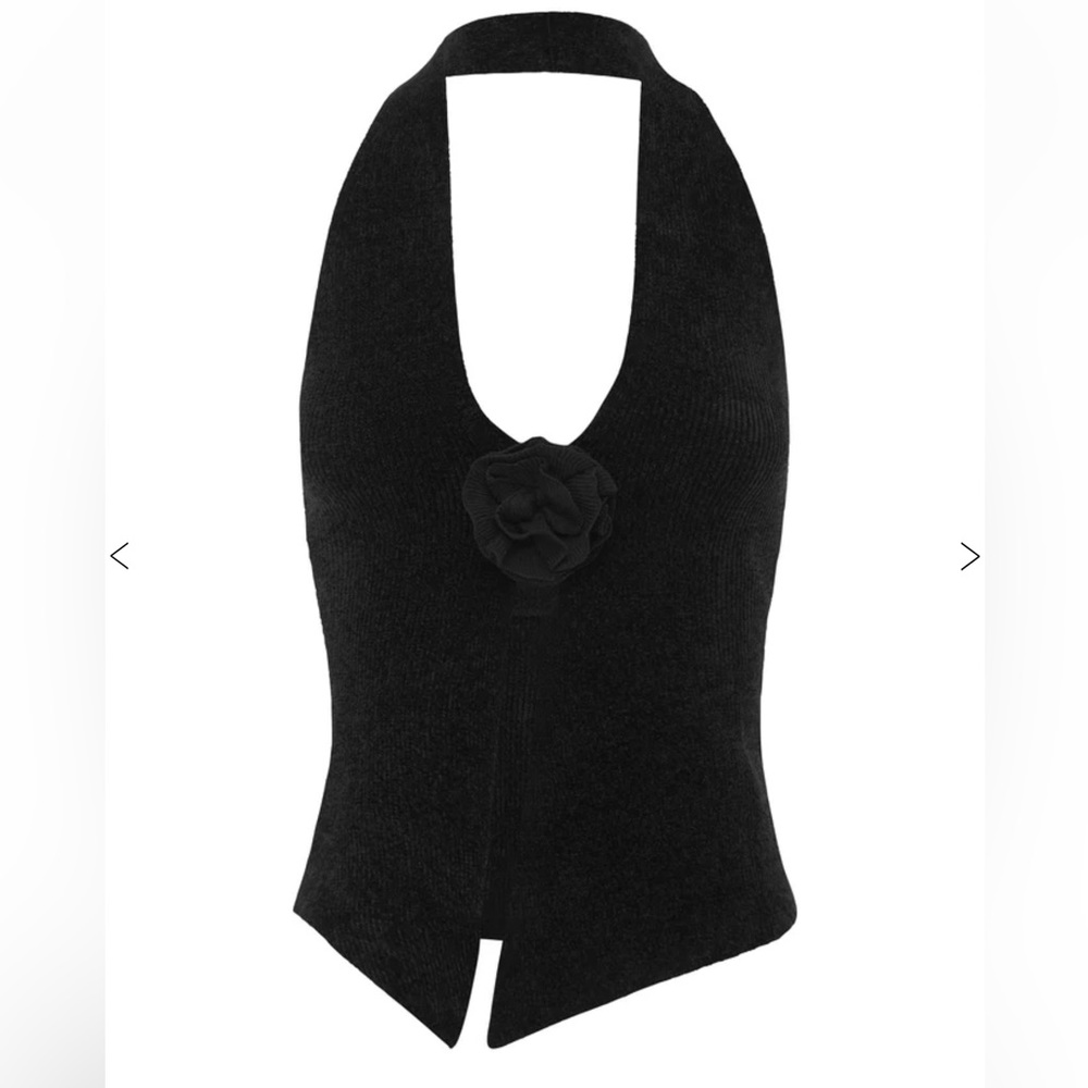 With Jean Black Rose top